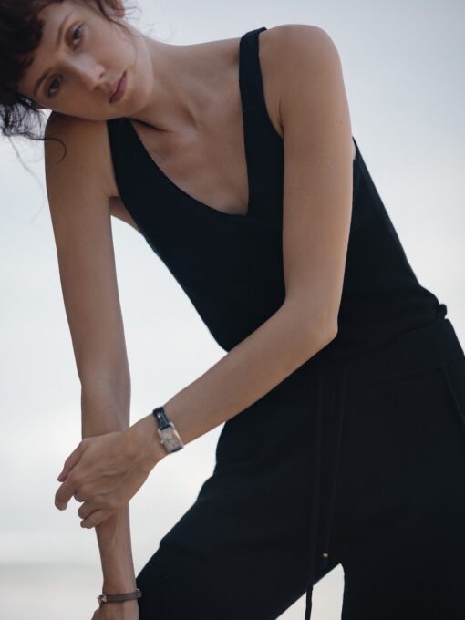 lu.ciee - Deep V Tank Top in Black - Image 4