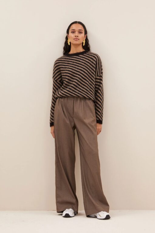 by-bar - diagonal natural pullover | biscuit - Image 2
