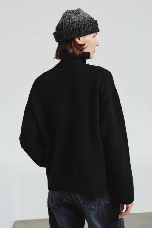 Pomandère - Turtleneck in felted merino wool - black - Image 3