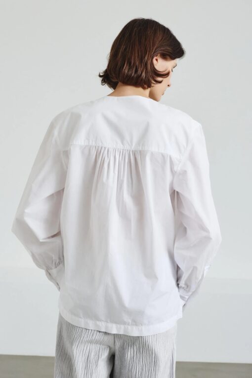 Pomandère - Poplin shirt with V-neck - off-white - Image 3