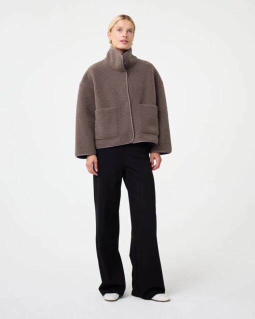 knit-ted - Jill Jacket - Walnut - Image 2