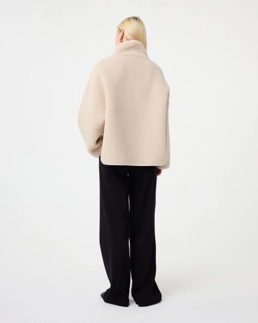 knit-ted - Jill Jacket - Creme - Image 4