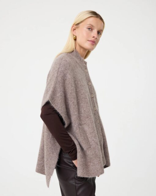knit-ted - Pleunie Poncho - Mocca - Image 2