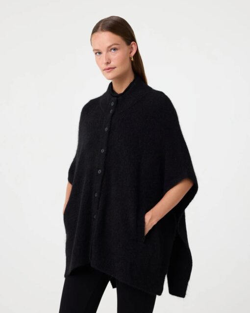 knit-ted - Pleunie Poncho - Black - Image 5